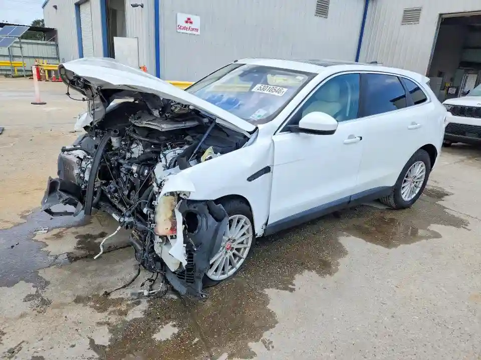 SADCS2FX1LA640552 2020 JAGUAR F-PACE-0