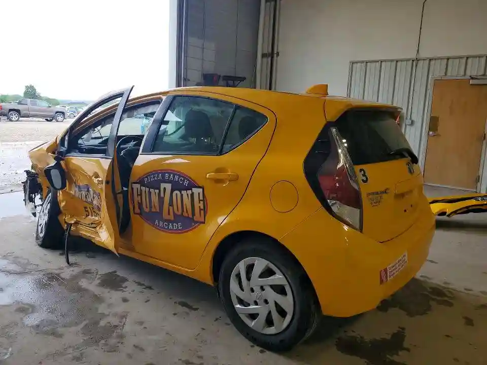 JTDKDTB39G1137545 2016 TOYOTA PRIUS-1