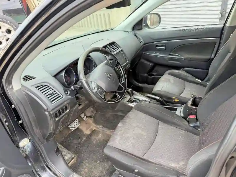 JA4AR3AU4KU017337 2019 MITSUBISHI OUTLANDER-4