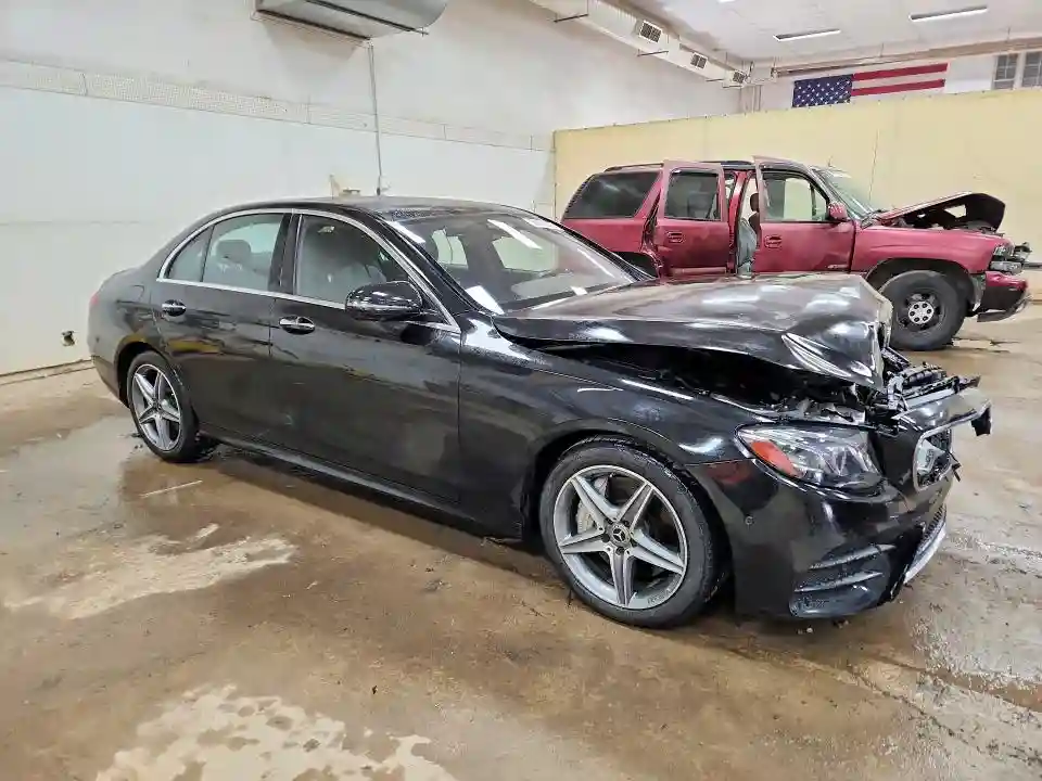 WDDZF6JB1KA570990 2019 MERCEDES-BENZ E-CLASS-3