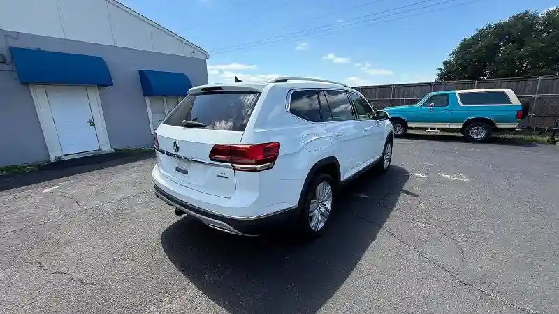 1V2NR2CA3KC521144 2019 VOLKSWAGEN ATLAS-3