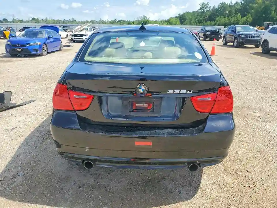 WBAPN7C52AA779331 2010 BMW 3 SERIES-5