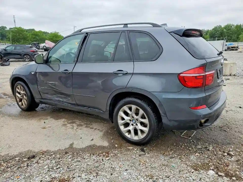 5UXZV4C58D0B03102 2013 BMW X5-1