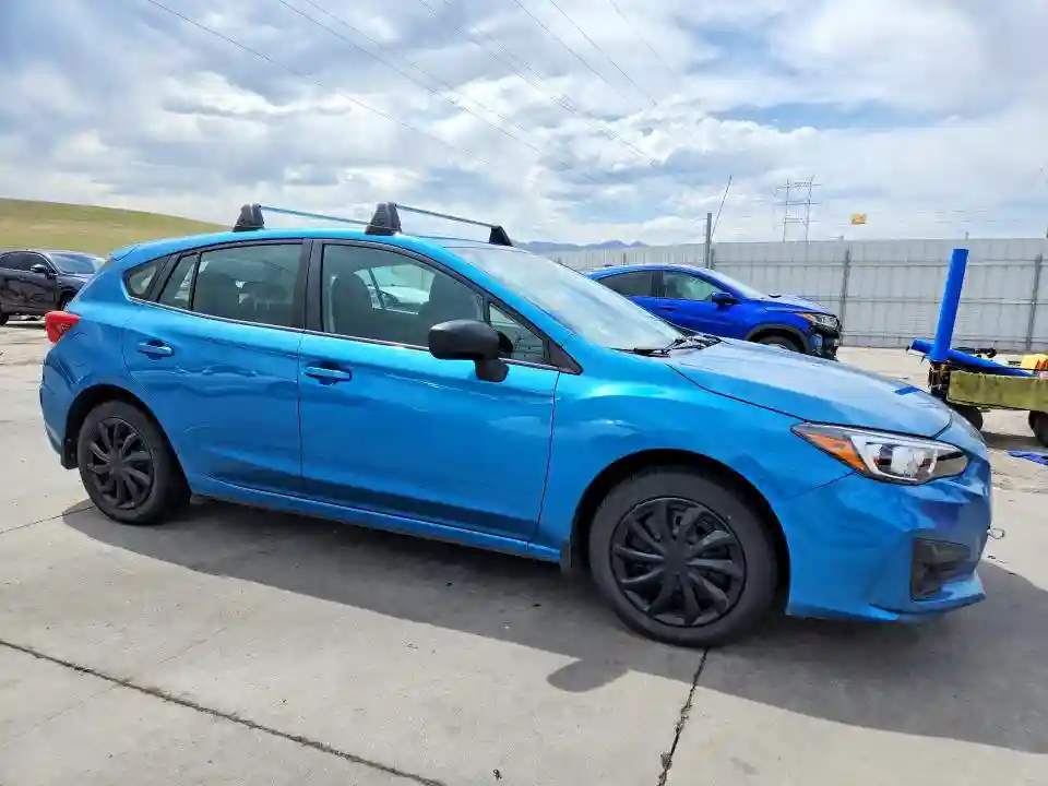 4S3GTAA64J3732453 2018 SUBARU IMPREZA-3