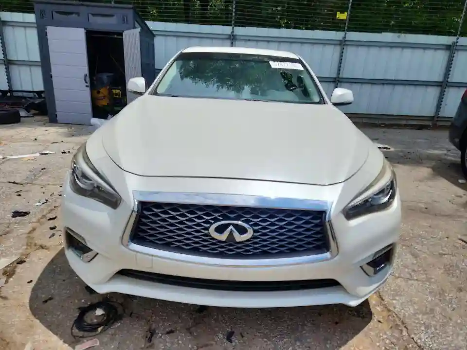 JN1EV7AP4JM352703 2018 INFINITI Q50-4