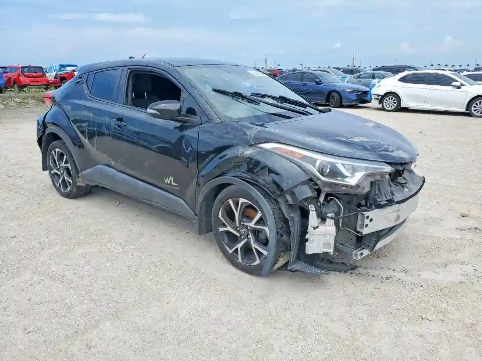 NMTKHMBX6JR020124 2018 TOYOTA C-HR-3