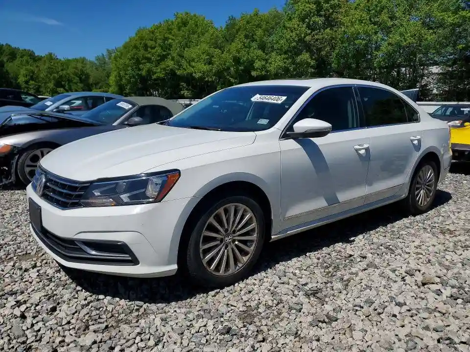 1VWBT7A3XGC012471 2016 VOLKSWAGEN PASSAT-0