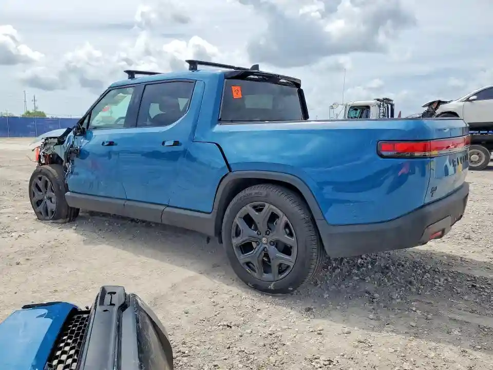 7FCTGBAA9SN038225 2025 RIVIAN RIT-1