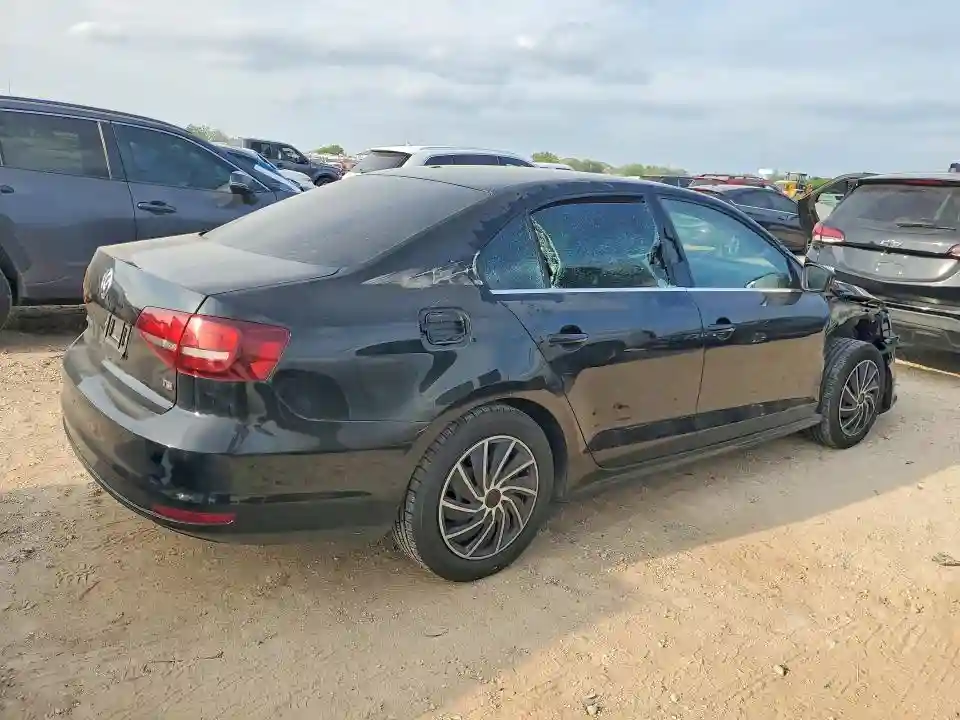 3VW2B7AJ3HM292610 2017 VOLKSWAGEN JETTA-2
