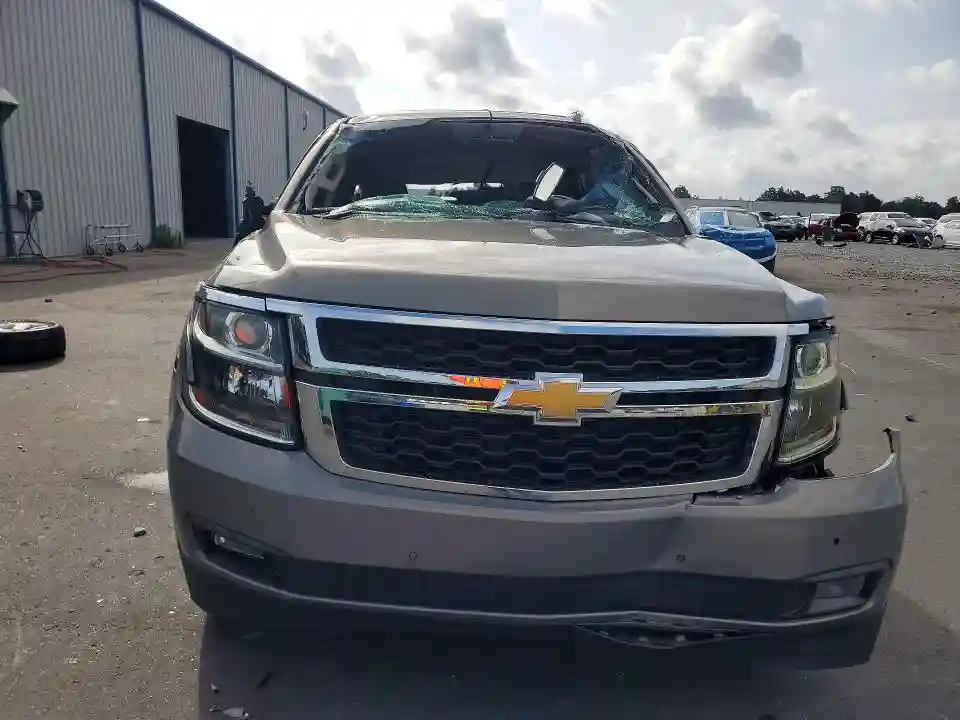 1GNSCHKC1JR165582 2018 CHEVROLET SUBURBAN-4
