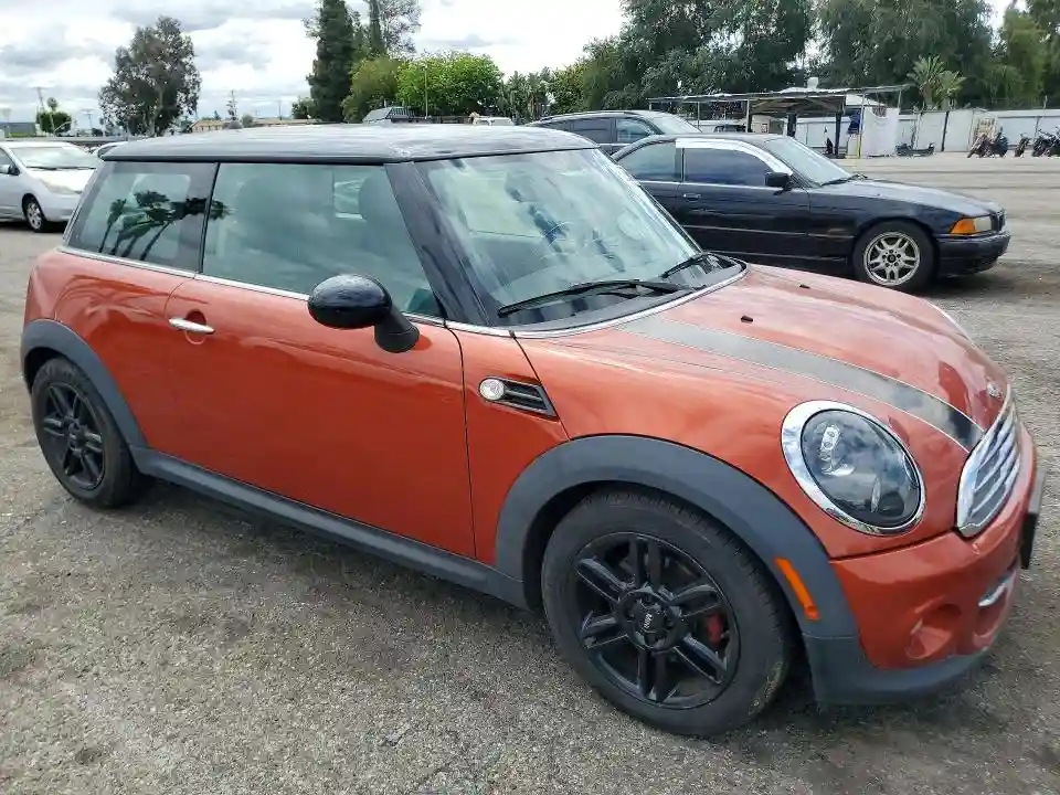 WMWSU3C5XDT687284 2013 MINI COOPER-3