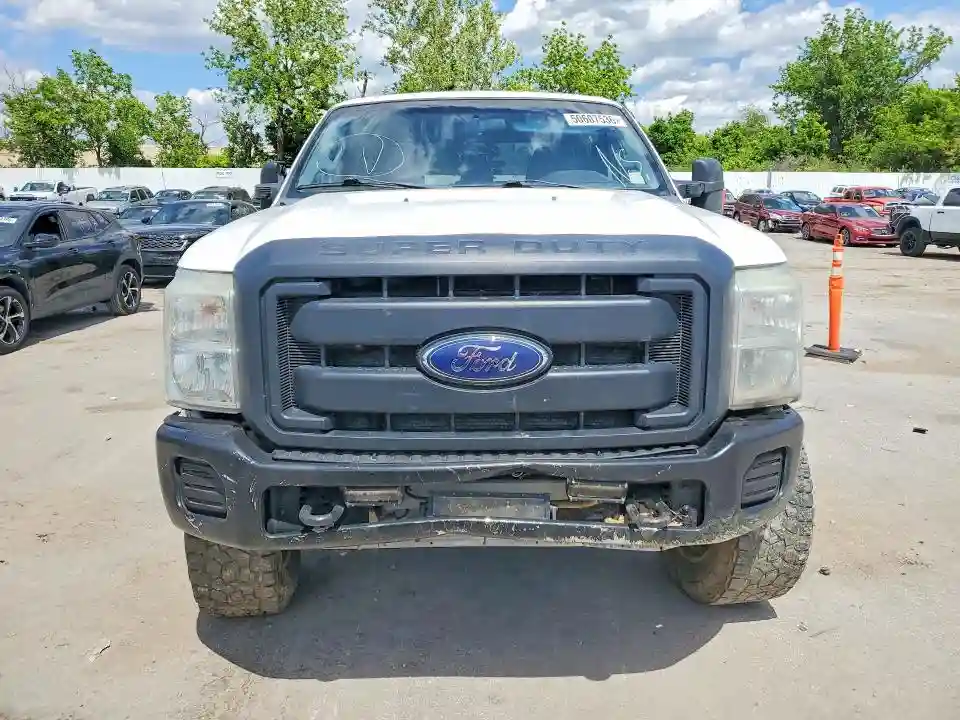 1FT8W3BT8FEA18400 2015 FORD F350-4