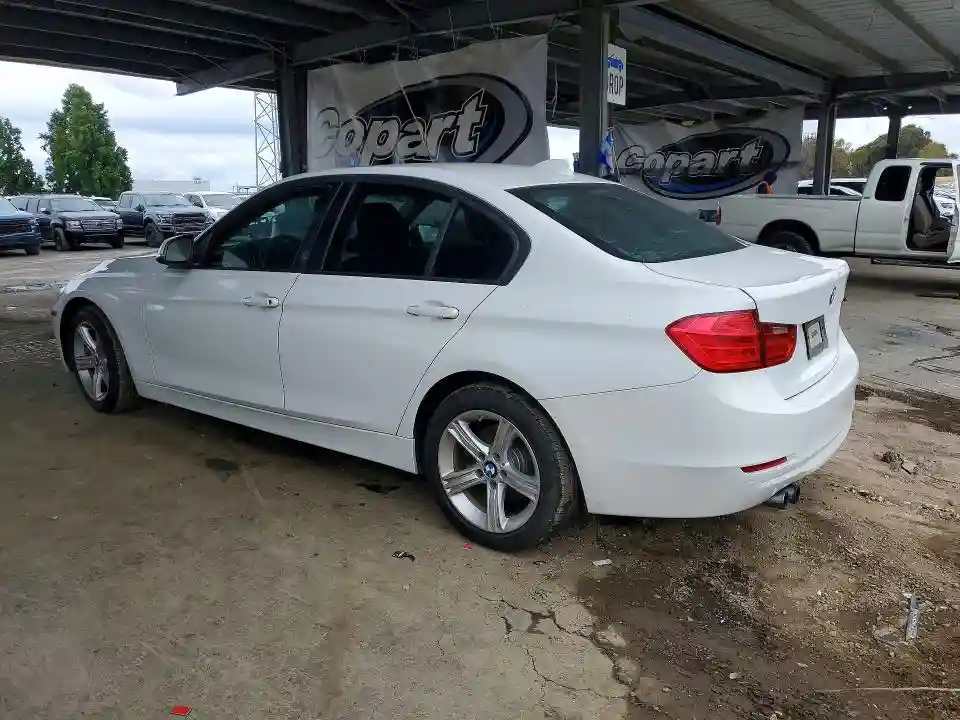 WBA3C1G54DNR46880 2013 BMW 3 SERIES-1