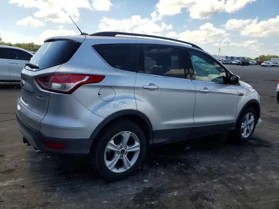 1FMCU0GX6FUB03635 2015 FORD ESCAPE-2