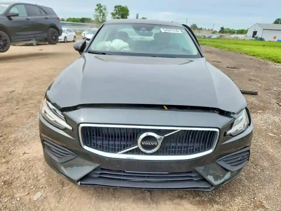 7JRA22TK9LG042588 2020 VOLVO S60-4