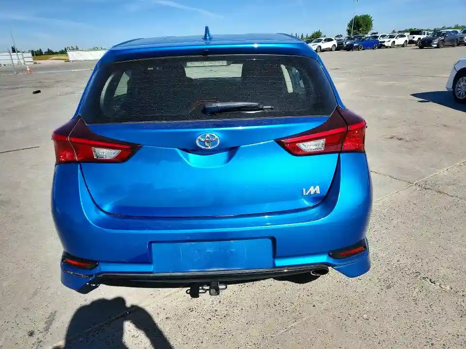 JTNKARJE5JJ574539 2018 TOYOTA COROLLA-5