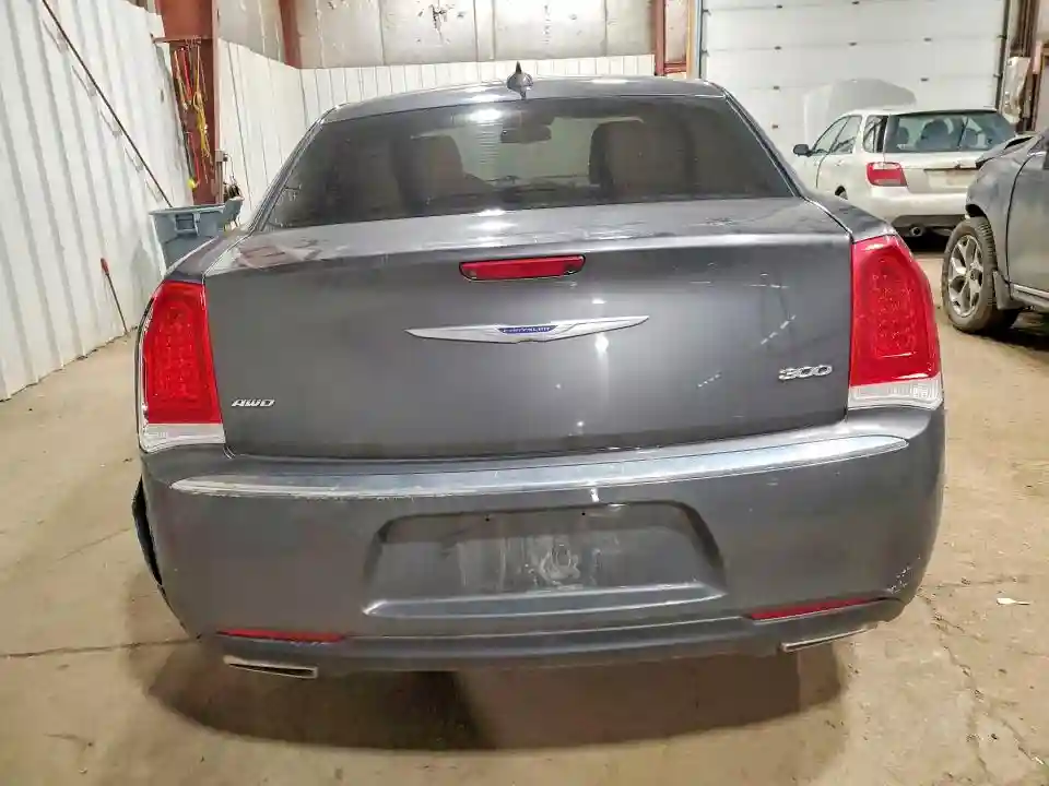 2C3CCAKG7KH634476 2019 CHRYSLER 300-5