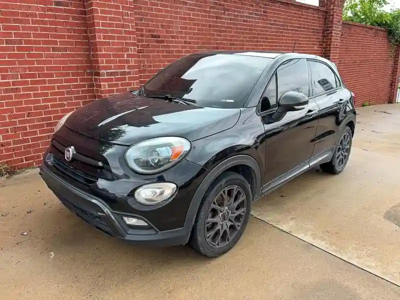 ZFBCFYCB9JP642932 2018 FIAT 500-1