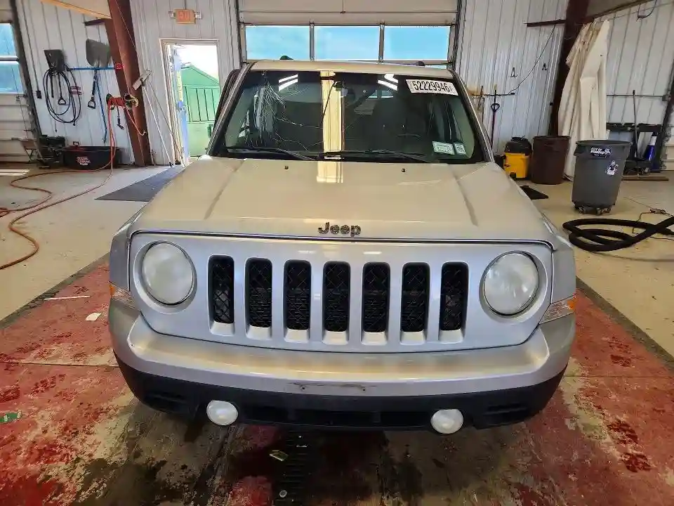 1J4NT1GBXBD249700 2011 JEEP PATRIOT-4