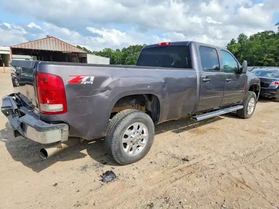 1GT424C82BF108317 2011 GMC SIERRA-2