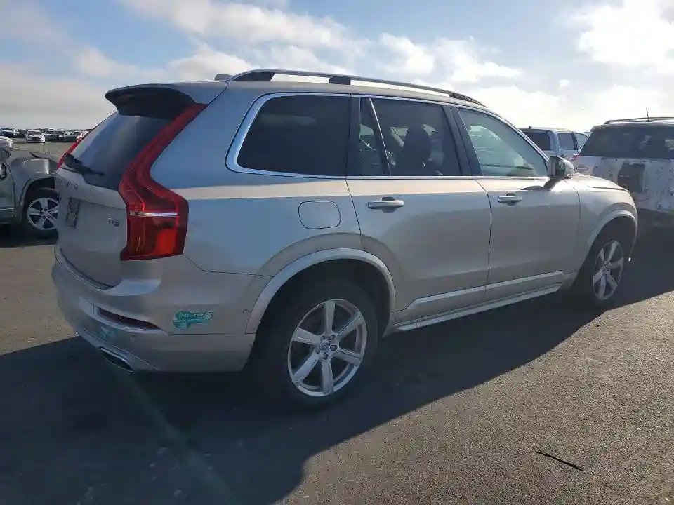 YV4BC0PK2G1066347 2016 VOLVO XC90-2