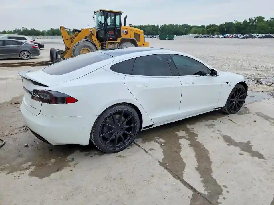 5YJSA1E29KF340659 2019 TESLA MODEL S-2