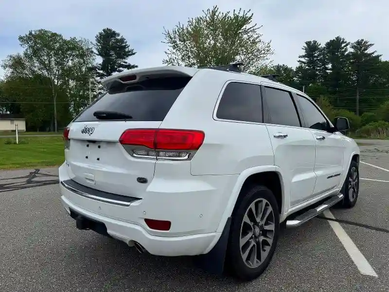 1C4RJFCT6JC104487 2018 JEEP CHEROKEE-3