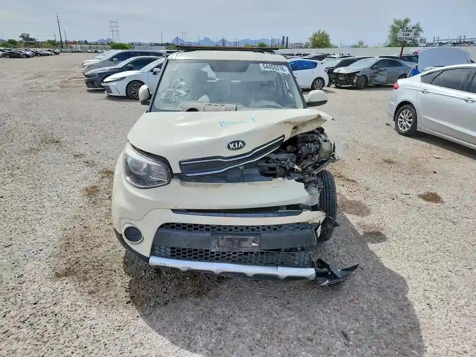 KNDJN2A15J7582954 2018 KIA SOUL-4