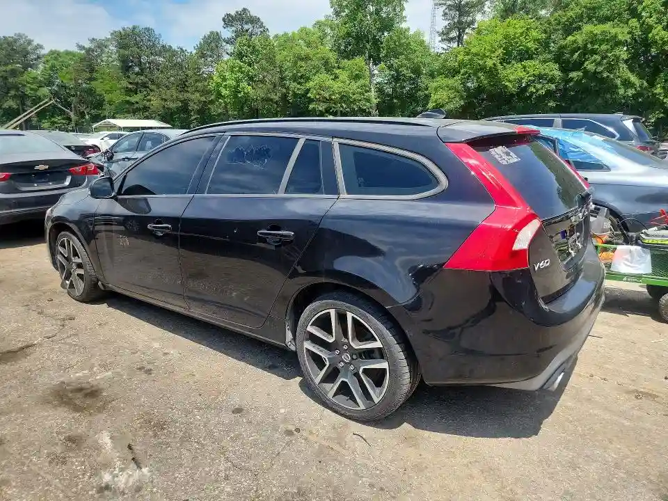YV140MELXJ2389290 2018 VOLVO V60-1