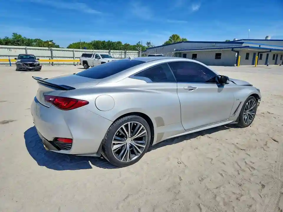 JN1EV7EL7HM552458 2017 INFINITI Q60-2