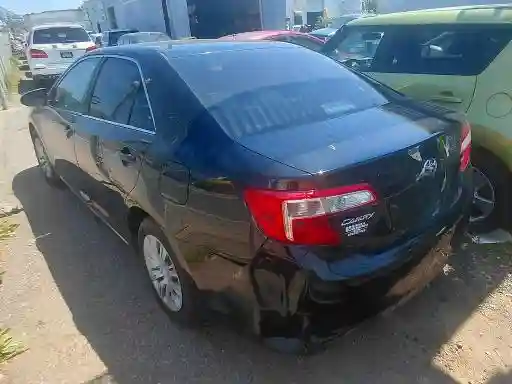 4T1BF1FK0EU315754 2014 TOYOTA CAMRY-2