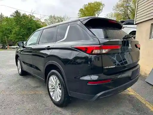 JA4J4UA89RZ057417 2024 MITSUBISHI OUTLANDER-1