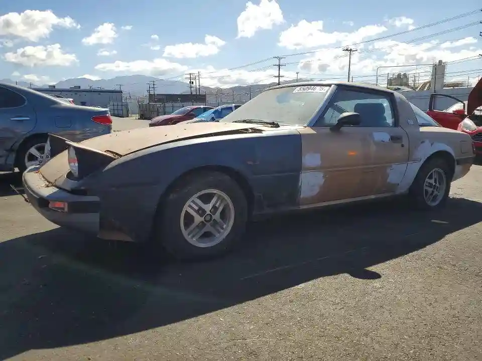 JM1FB3311D0722268 1983 MAZDA RX7-0
