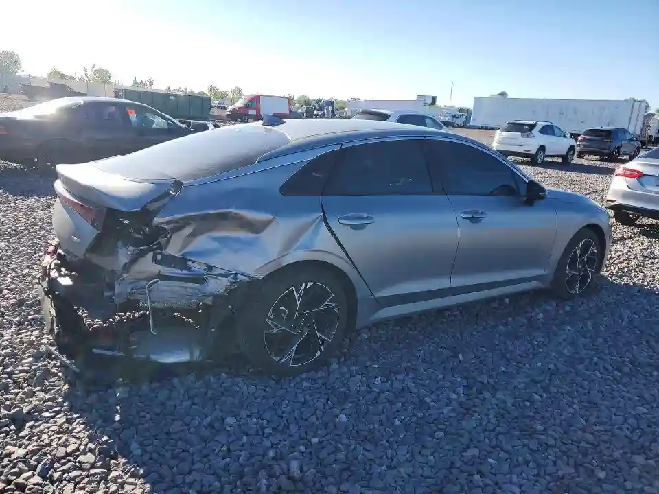 KNAG64J75T5422592 2026 KIA K5-2