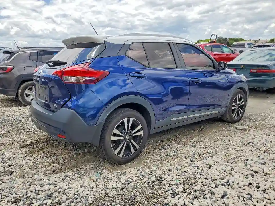 3N1CP5CU2JL545449 2018 NISSAN KICKS-2