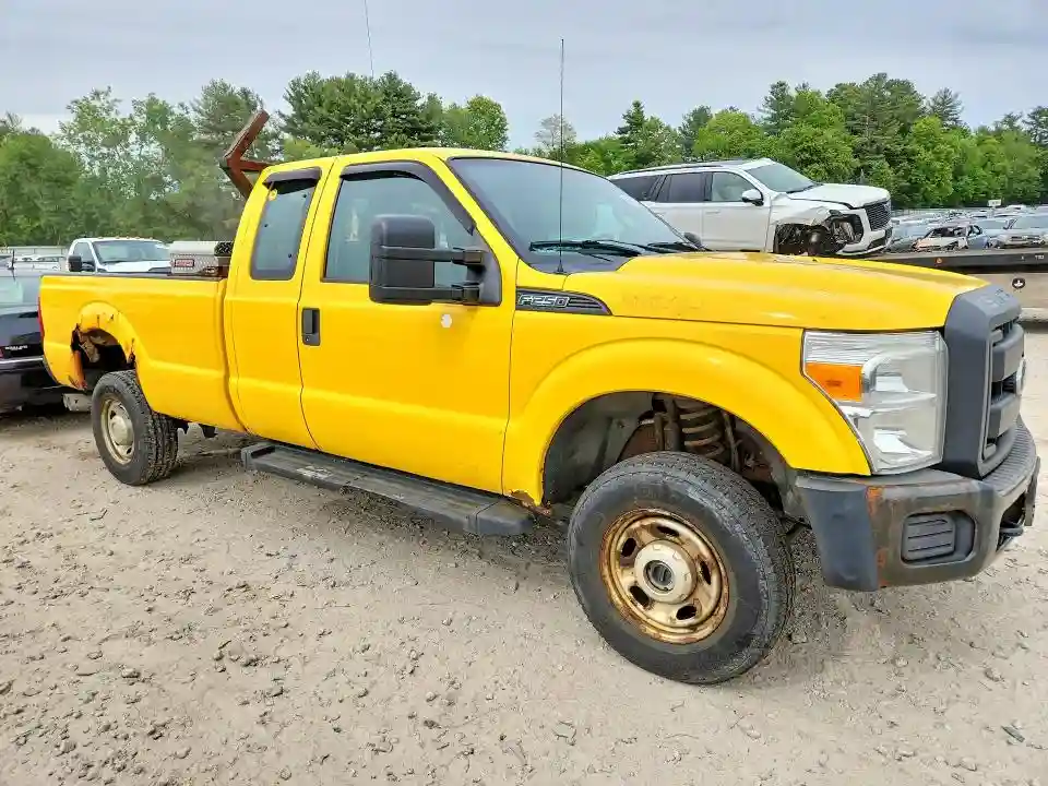 1FT7X2BT9FED10026 2015 FORD F250-3