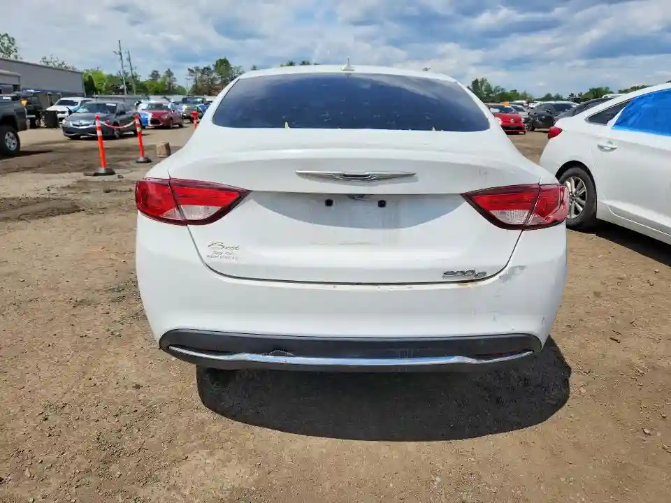 1C3CCCCB3FN501662 2015 CHRYSLER 200-5