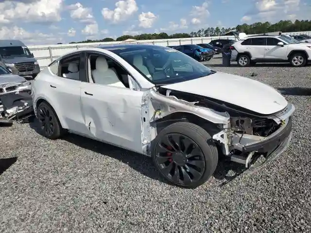 7SAYGDEF0NF517779 2022 TESLA MODEL Y-3
