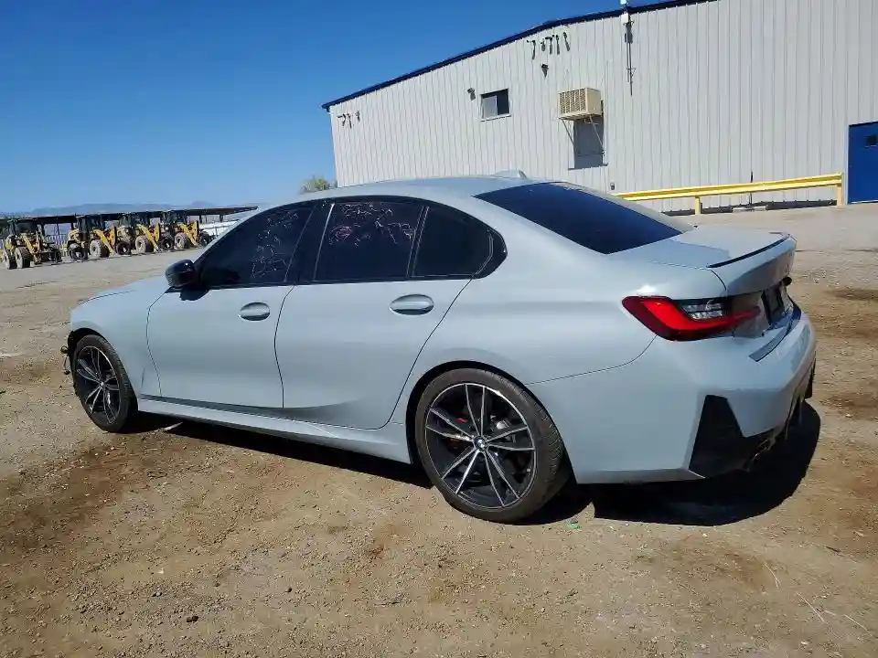 3MW69FF05R8E51001 2024 BMW 3 SERIES-1