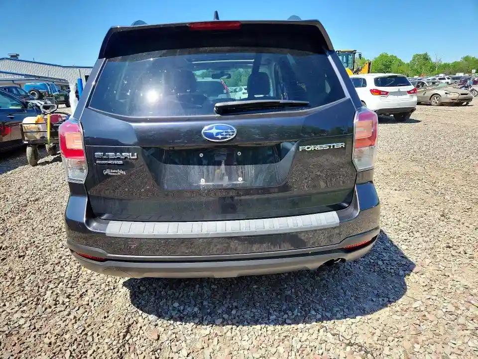 JF2SJAEC4JH475833 2018 SUBARU FORESTER-5