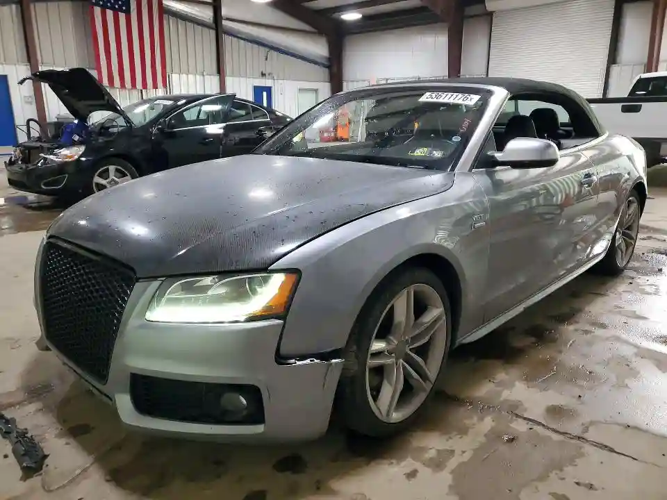 WAUVGAFHXBN018612 2011 AUDI S5/RS5-0