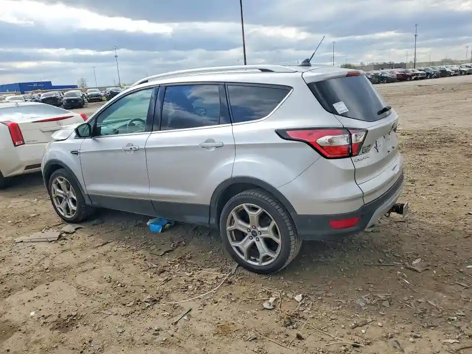 1FMCU9J9XJUC47714 2018 FORD ESCAPE-1