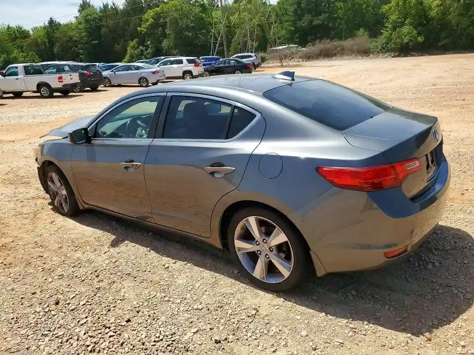 19VDE1F77DE005330 2013 ACURA ILX-1