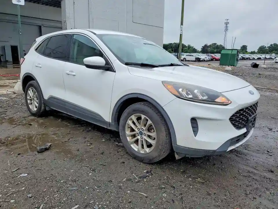 1FMCU9G61LUB28904 2020 FORD ESCAPE-3
