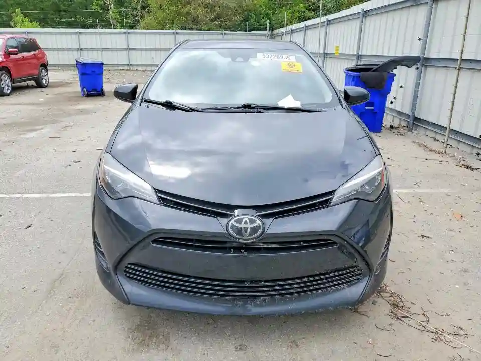 5YFBURHE4JP833809 2018 TOYOTA COROLLA-4
