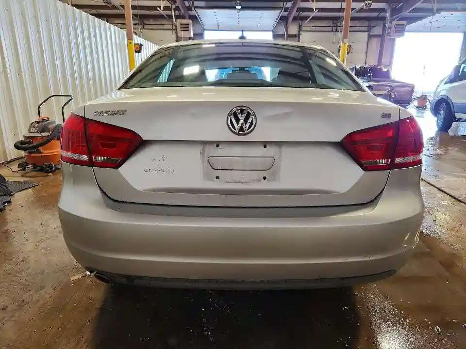 1VWBH7A30CC021594 2012 VOLKSWAGEN PASSAT-5