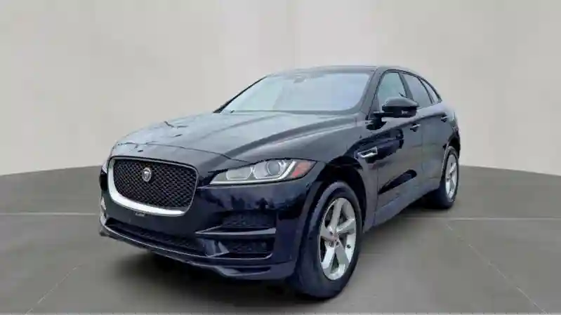 SADCJ2GX3JA235968 2018 JAGUAR F-PACE-1
