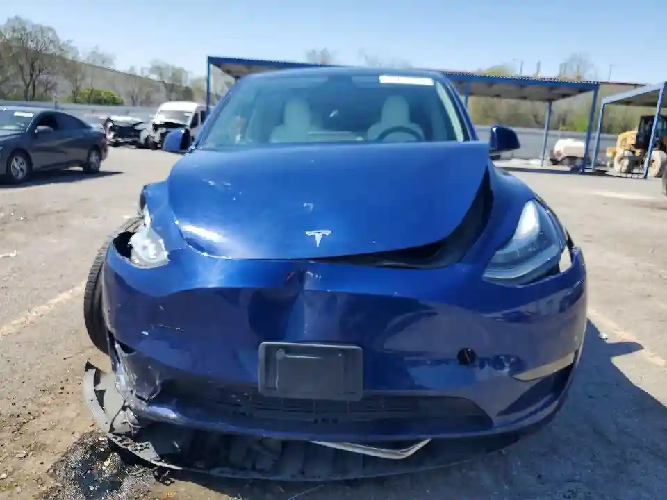 7SAYGDEE4NF458307 2022 TESLA MODEL Y-4