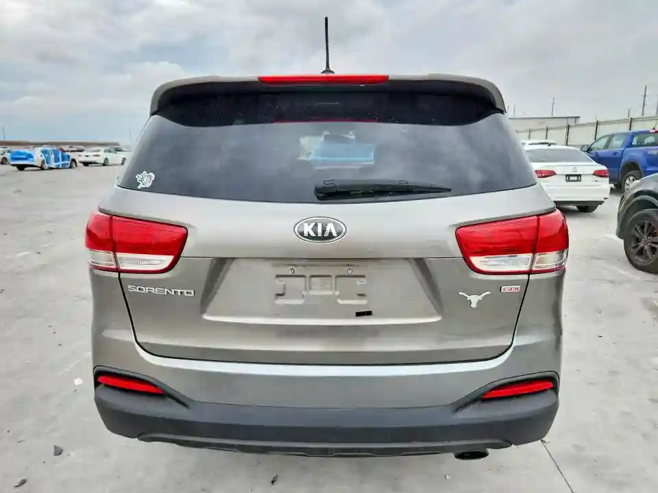 5XYPG4A31GG163139 2016 KIA SORENTO-5