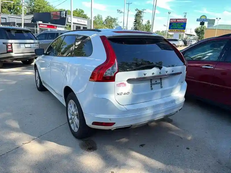 YV440MDJ6G2845538 2016 VOLVO XC60-2